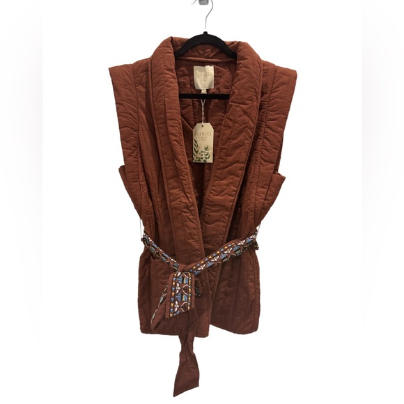 NWT Women's Farmers Market Quilted Vest Size Medium Color Brown - Picture 4 of 8